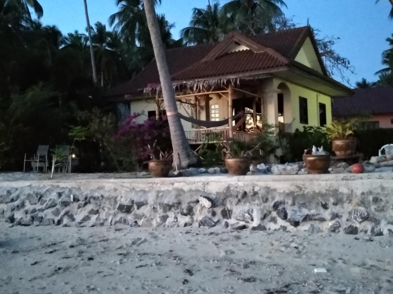 Right On The Beach House Villa Taling Ngam  ภายนอก รูปภาพ