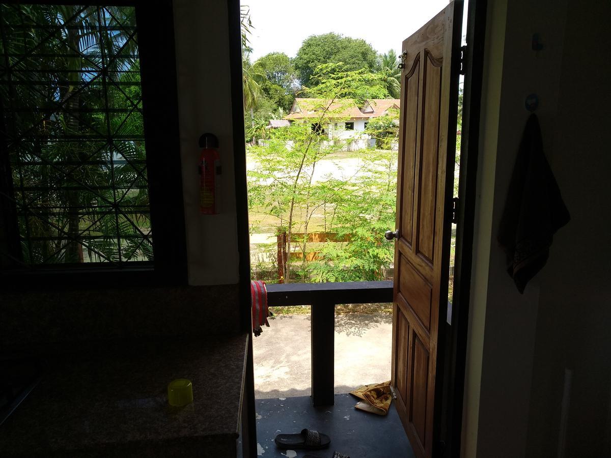 Right On The Beach House Villa Taling Ngam  ภายนอก รูปภาพ