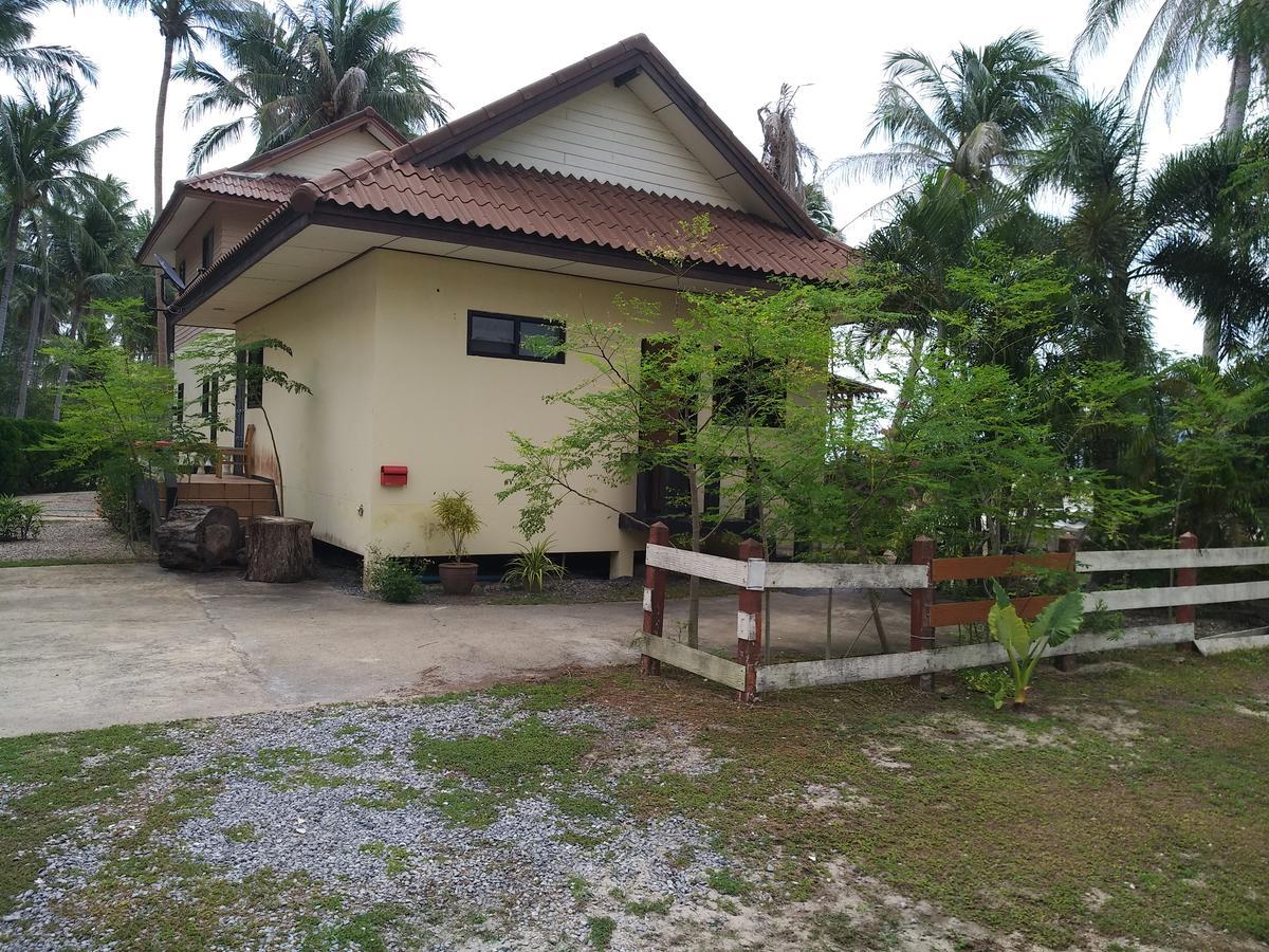 Right On The Beach House Villa Taling Ngam  ภายนอก รูปภาพ