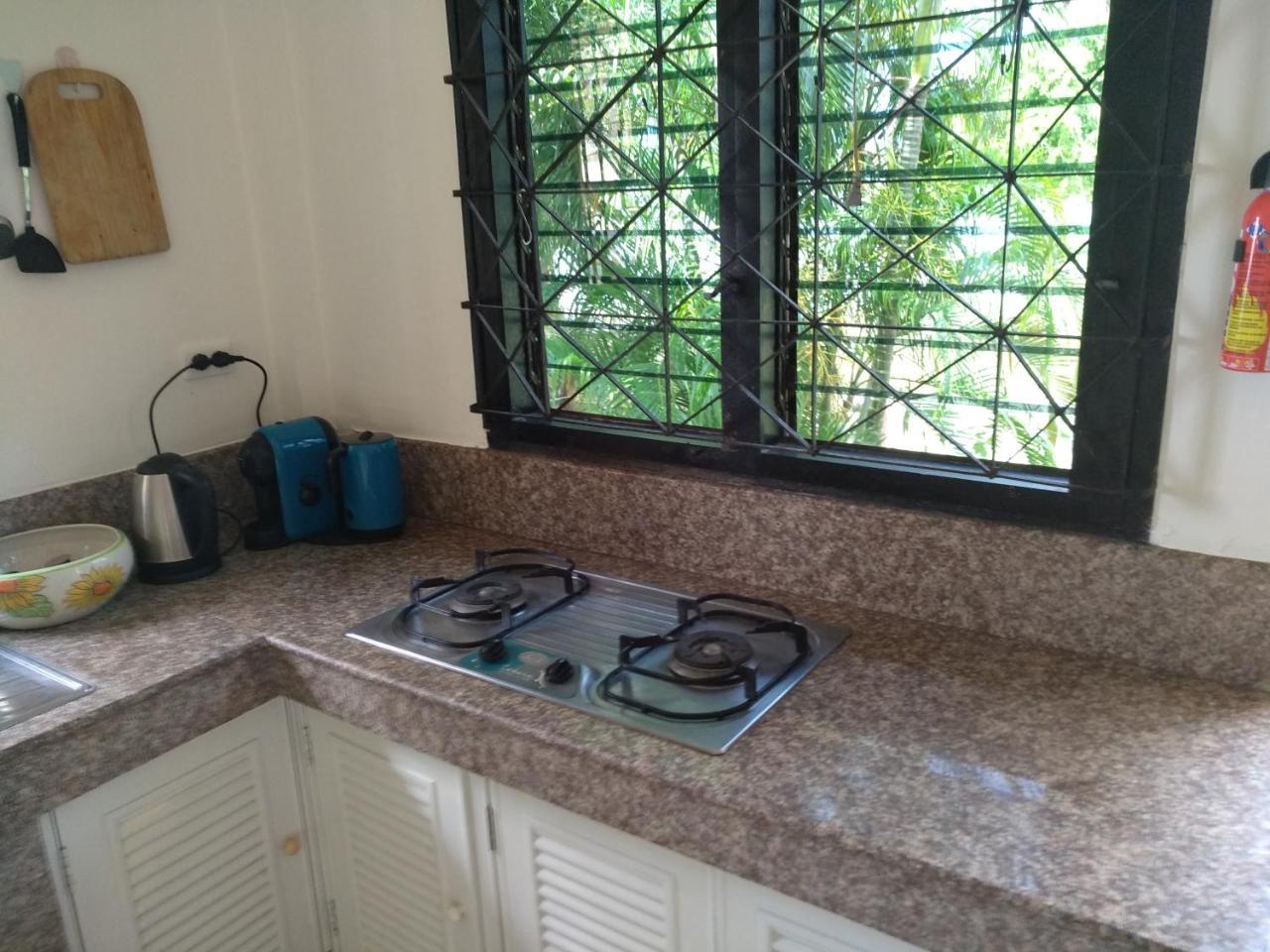 Right On The Beach House Villa Taling Ngam  ภายนอก รูปภาพ